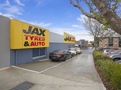 98-100 Koroit Street, Warrnambool