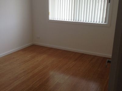 2 / 9 Acacia Street, Windang