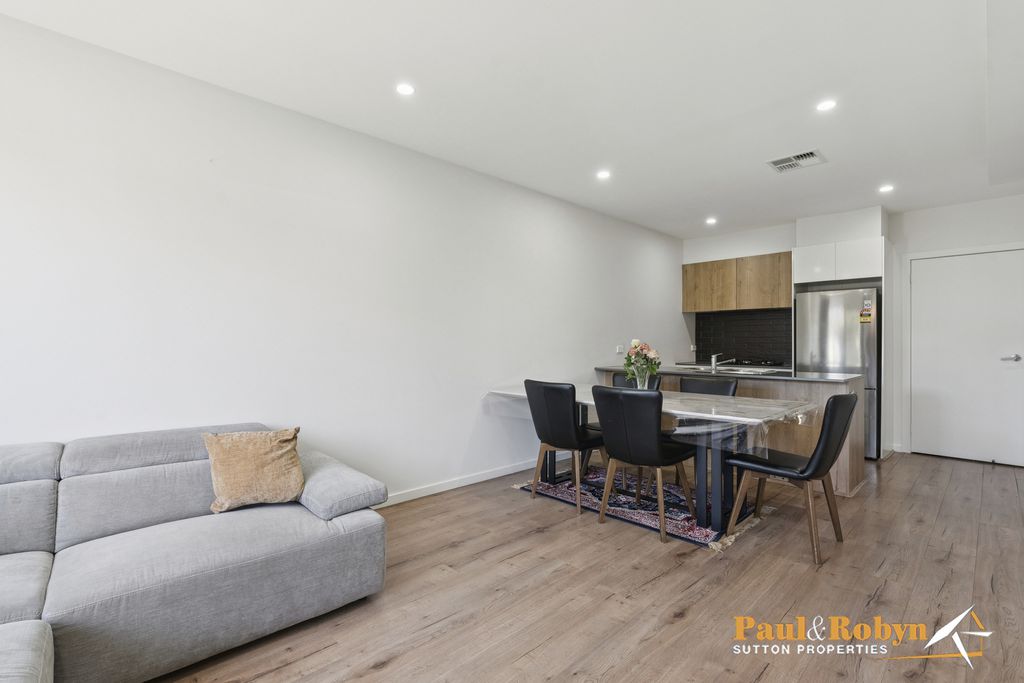 11C Woodberry Avenue, Coombs