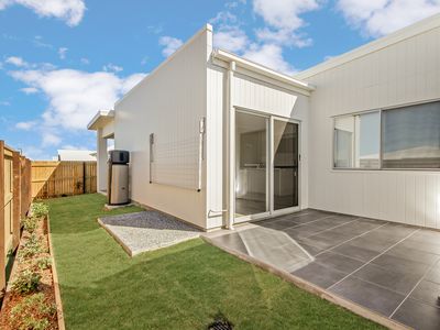 19 Locke Crescent, Baringa