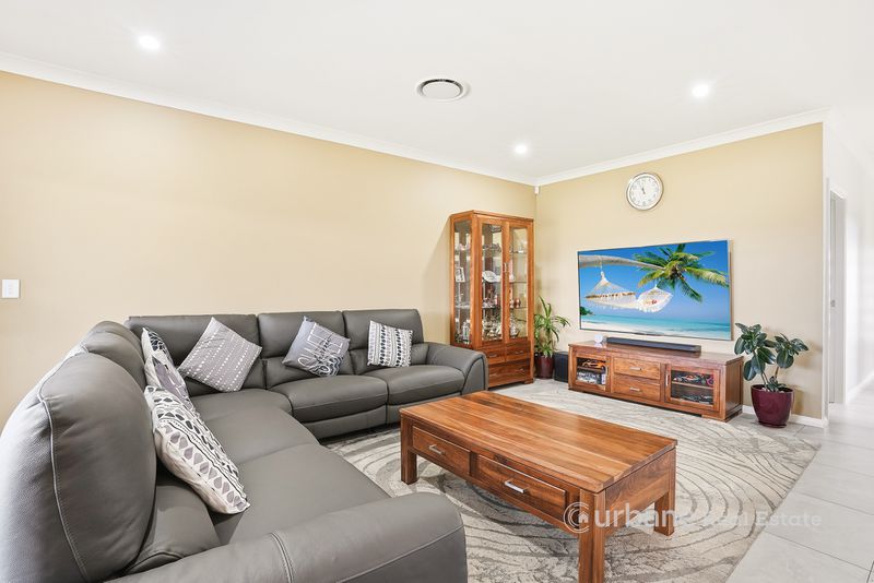 18 Cassie Avenue (Grantham Farm), Riverstone