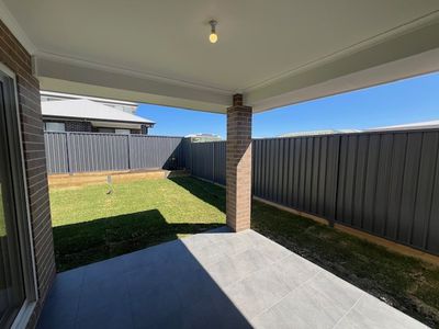 11 Burgmann Street, Oran Park