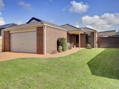 5 Nandaly place, Cranbourne West