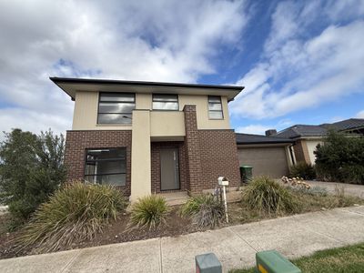 92 Treeve Parkway, Werribee