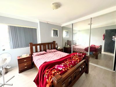 8 / 14 Fourth Avenue, Blacktown