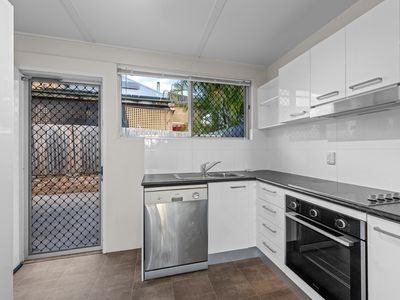 2 / 14 Short Street, Ipswich