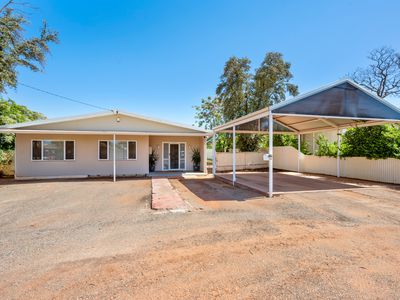 98 Ward Street, Lamington