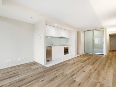 805 / 377 Burwood Road, Hawthorn