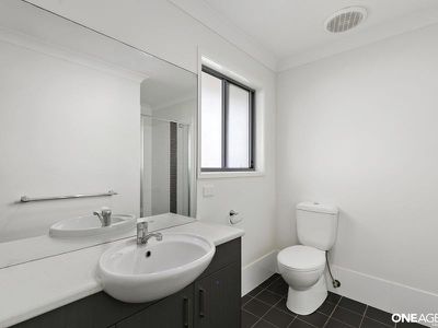 4 Lawson Road, Urraween