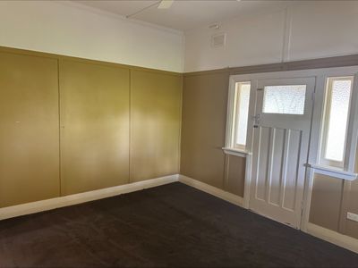 82 Mitchell Street, Parkes