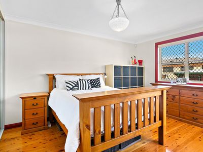 172 FOREST Road, Arncliffe