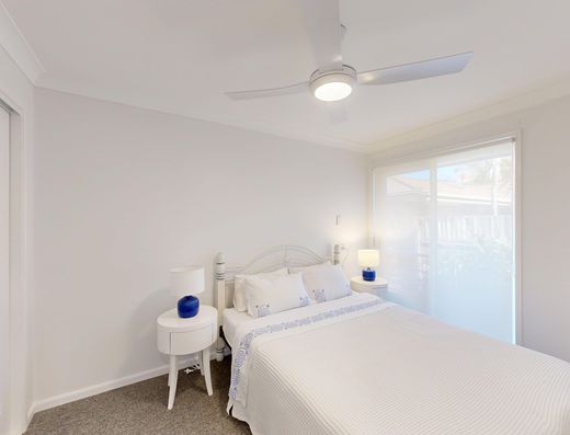 Spacious, Light-Filled Living in a Quiet Old Tewantin Cul-de-Sac image 13
