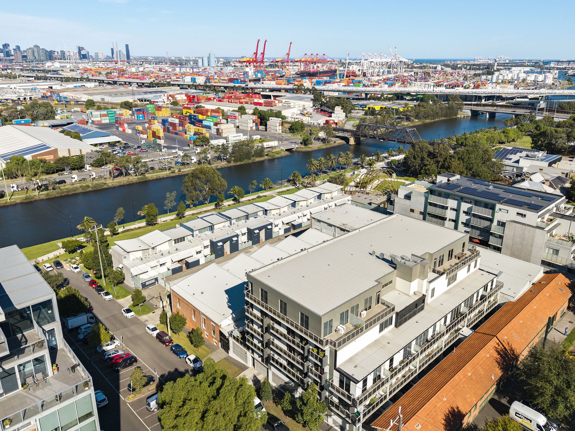 3 / 5 Saltriver Place, Footscray