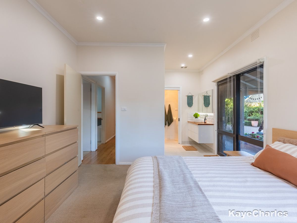 2 Young Street, Beaconsfield Upper