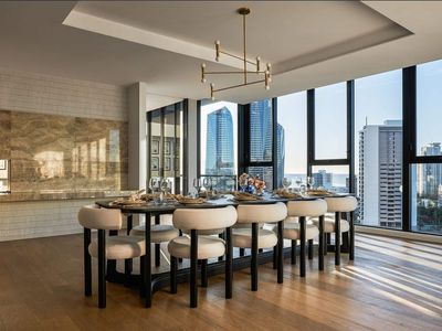 1101 / 15-17 Cannes Ave, Surfers Paradise