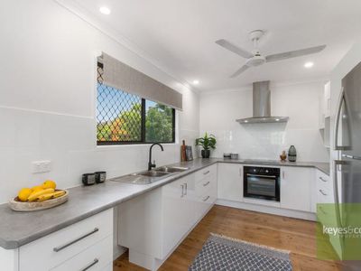 30 Riechelmann Street, Heatley