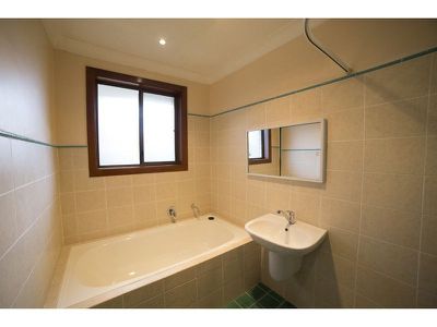 7 Rainbow Place, Dubbo