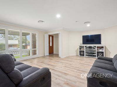 18 Scarborough Circuit, Albion Park