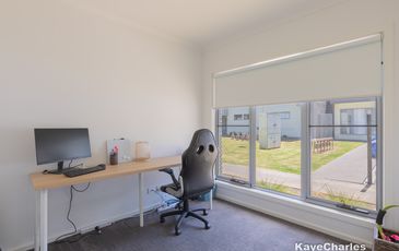 15 Topal Drive, Officer
