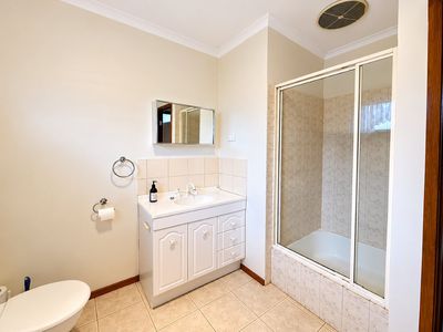 4 / 8 Parker Street, Werribee