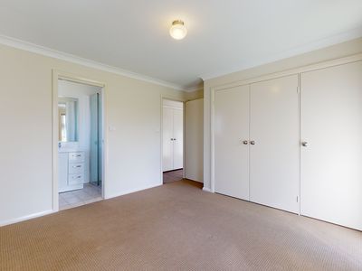 9 Selkirk Avenue, Dubbo