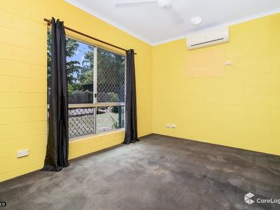2 Moulden Tce, Moulden
