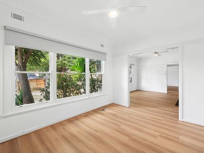 70 Breakwater Road, Thomson