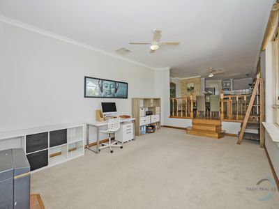 72 Silkeborg Cres, Joondalup