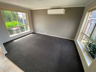2 / 24 Coolabah Crescent, Hoppers Crossing