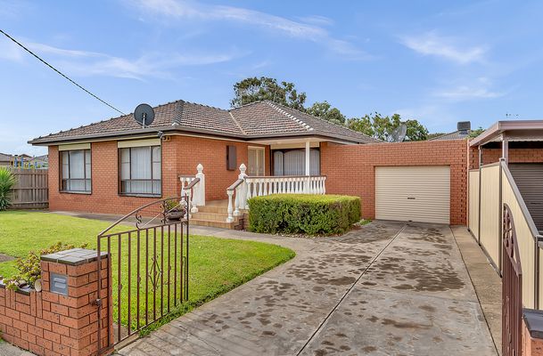 10 Stonehaven Drive, Thomastown