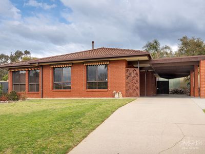 2 FISHER COURT, Wodonga