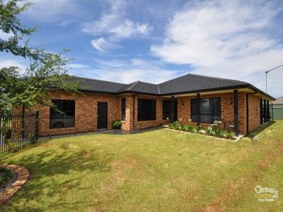10 Cascade Court, Dubbo