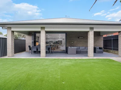 106 Crozier Avenue, Newton