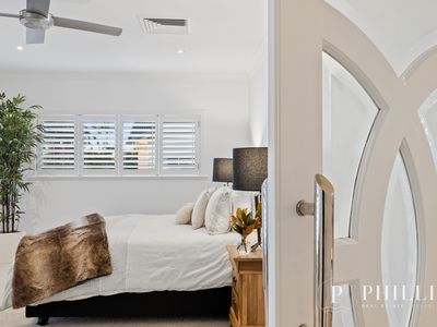 5276 Marine Drive North, Sanctuary Cove