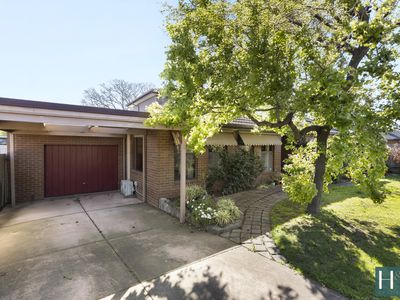 33 Churchill Avenue, Tullamarine