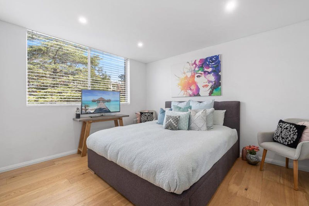 4 / 11 Bortfield Drive, Chiswick