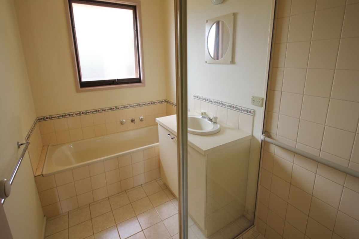 5 / 11 Club Court, Mansfield