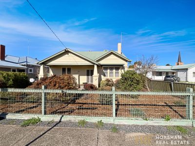 2 Bowden Street, Horsham