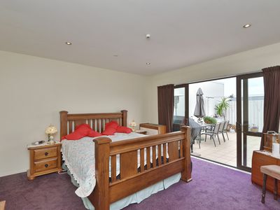 12 Lowe Street, Addington