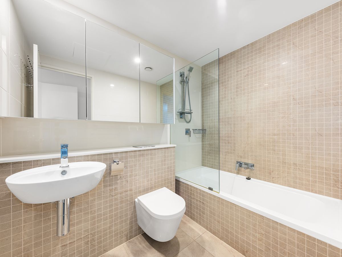 305 / 29 Seven Street, Epping