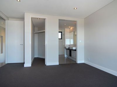 4/8 Sorrento Street, North Beach