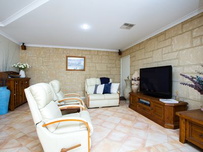 16 Haydock Street, Bunbury