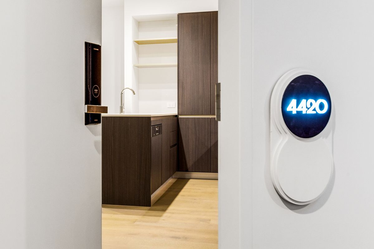 4420/228 La Trobe Street, Melbourne