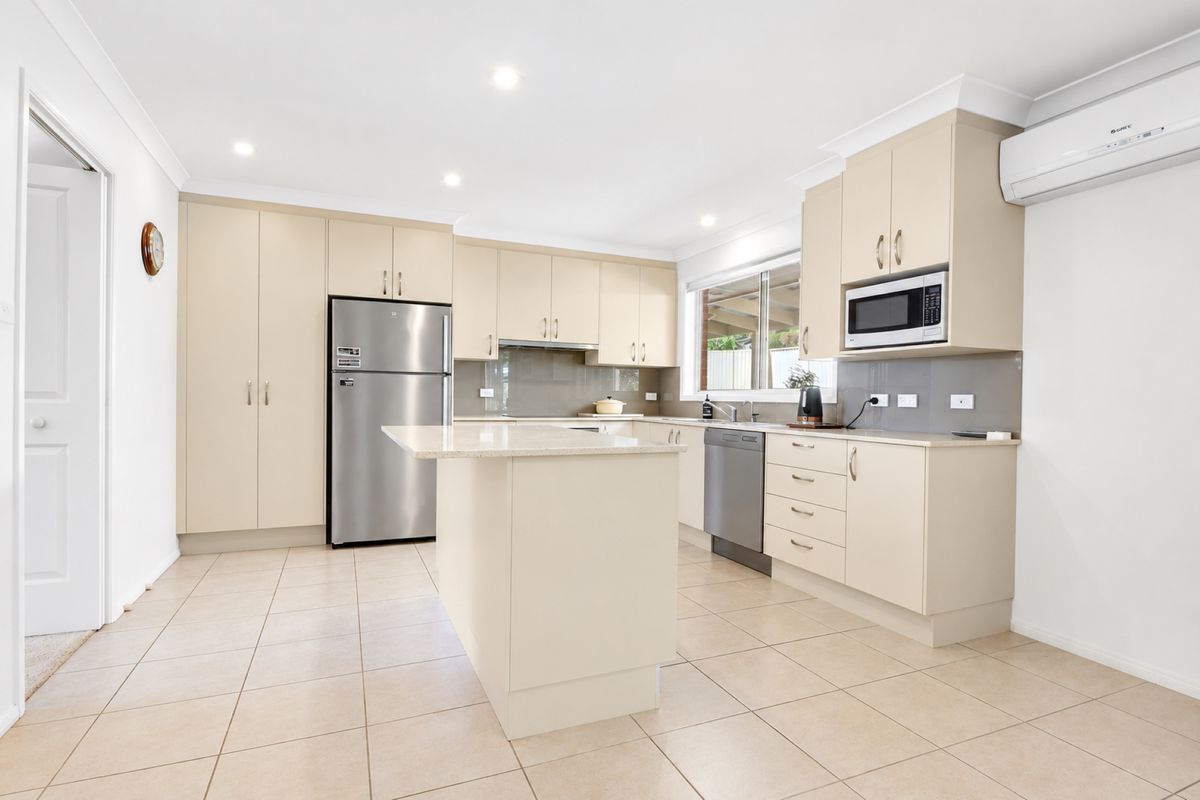 6 John Place, North Narooma
