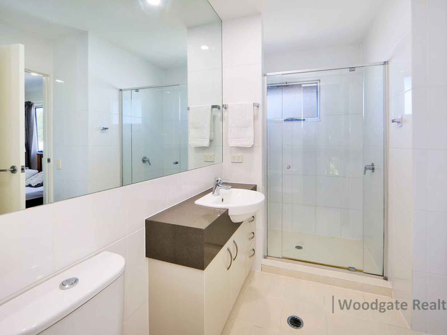 3 / 1 Hussar Court, Woodgate