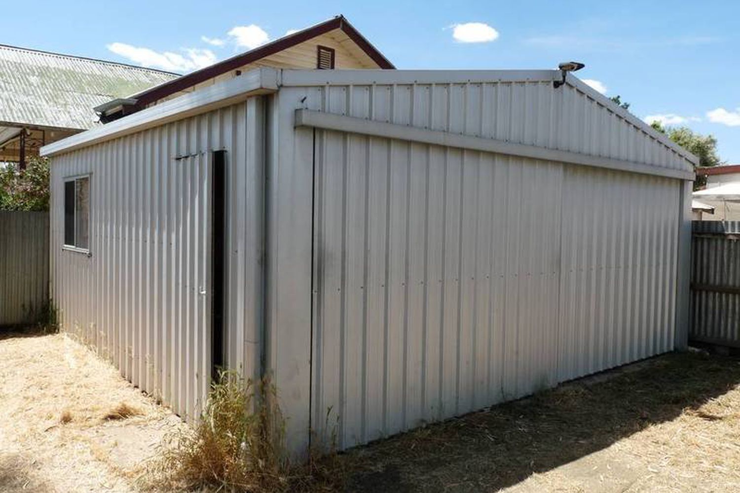 2 Bradshaw Street, Horsham