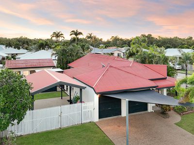 1 Saint Helens Drive, Mount Louisa