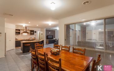 63 Fieldstone Boulevard, Beaconsfield