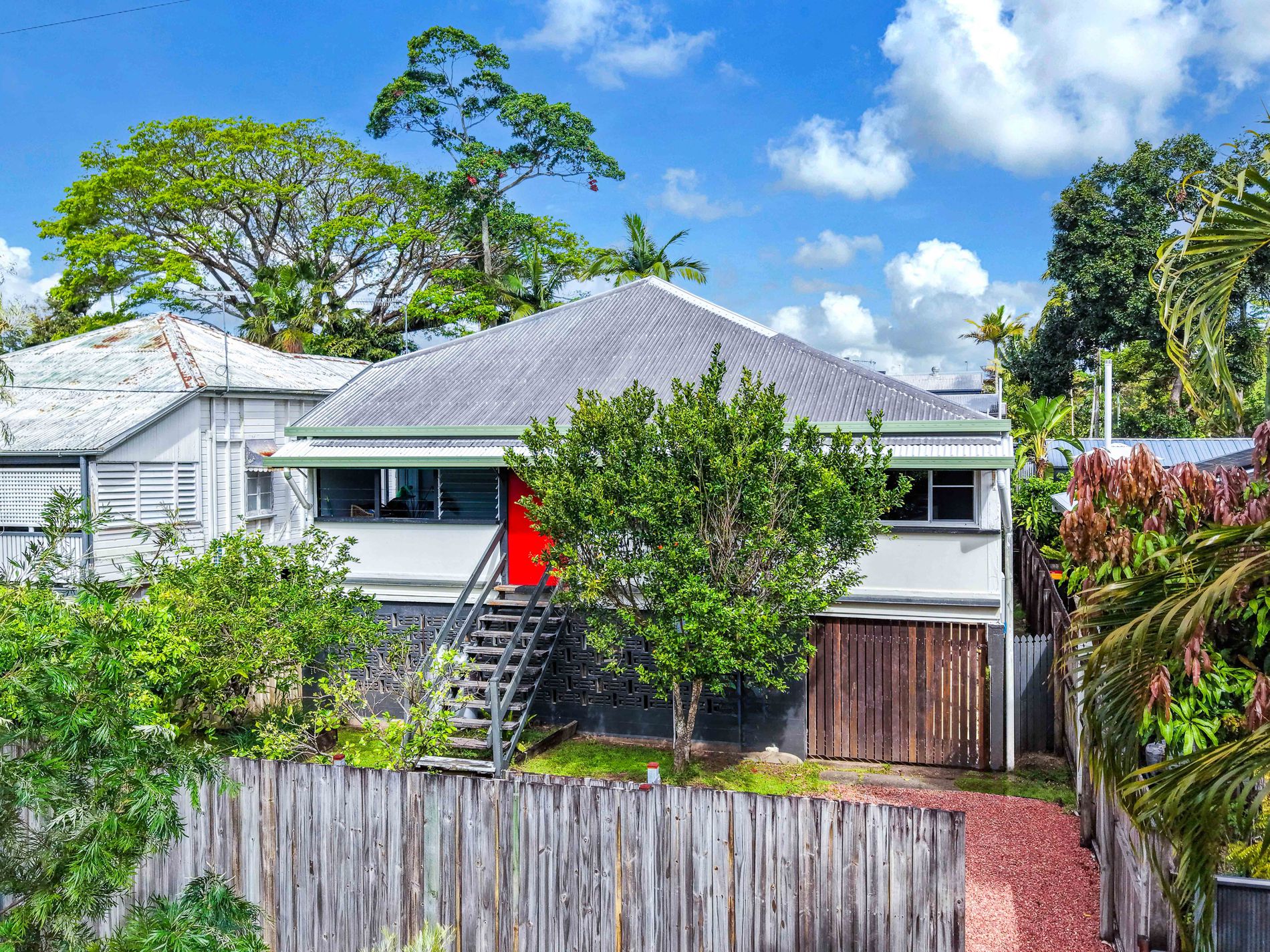 11 Thomas Street, Cairns North