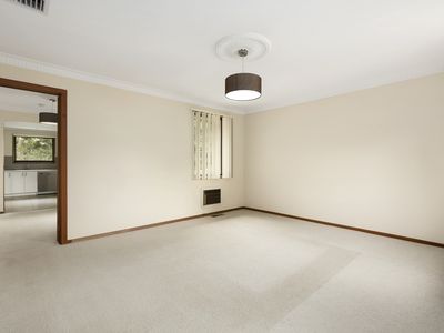 16 Jull Parade, Ringwood North